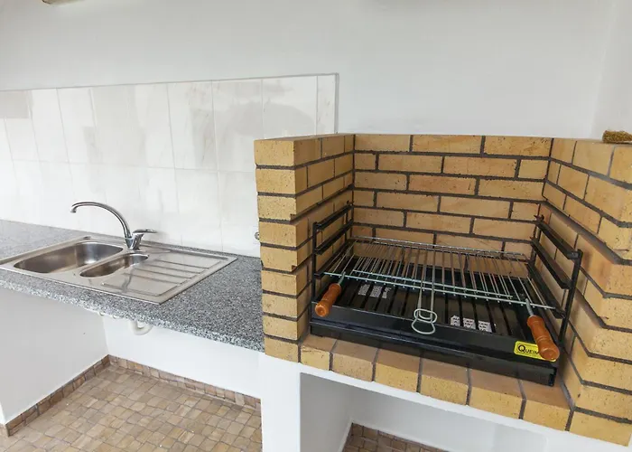 Дом отдыха D02 - Carrob Street House *