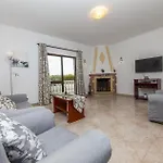 Сasa de vacaciones D02 - Carrob Street House *