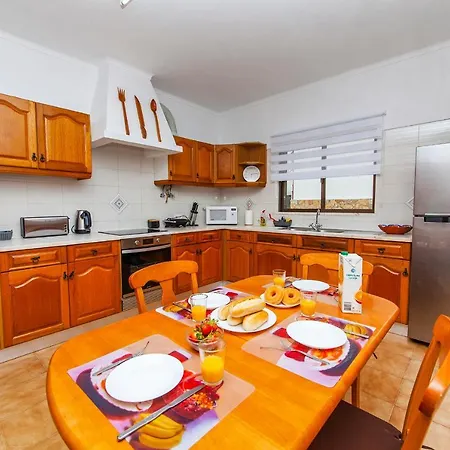 D02 - Carrob Street House Prázdninový dům Lagos