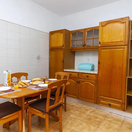 D02 - Carrob Street House