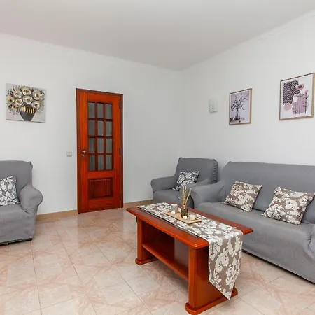 Holiday home D02 - Carrob Street House