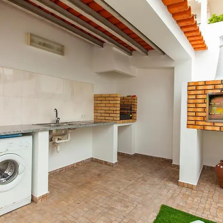 Holiday home D02 - Carrob Street House Lagos